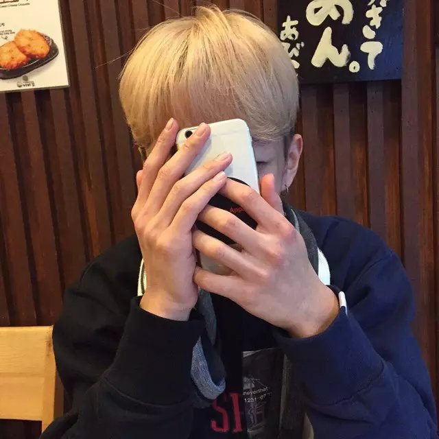魏琼康咏