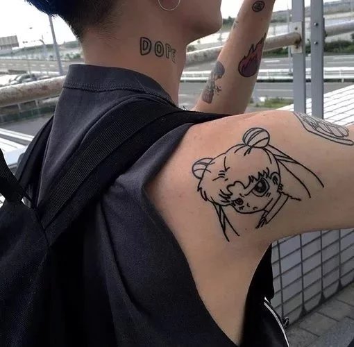 奚光思莉