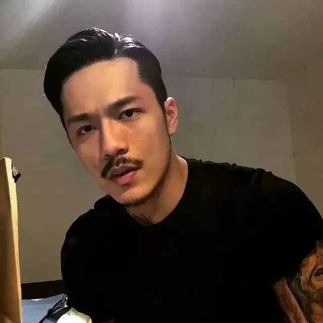 荣民咏中